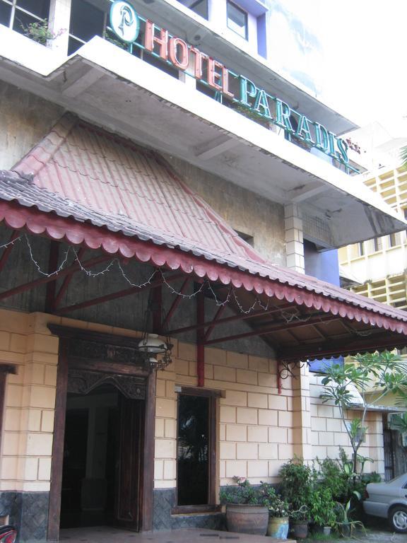 Le Paradis Hotel Palembang Bagian luar foto