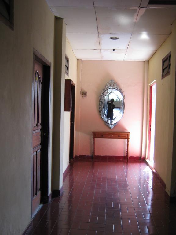 Le Paradis Hotel Palembang Bagian luar foto