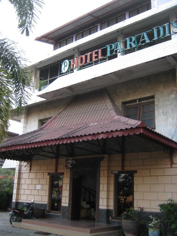 Le Paradis Hotel Palembang Bagian luar foto