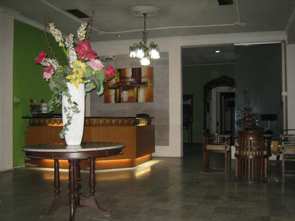 Le Paradis Hotel Palembang Bagian luar foto