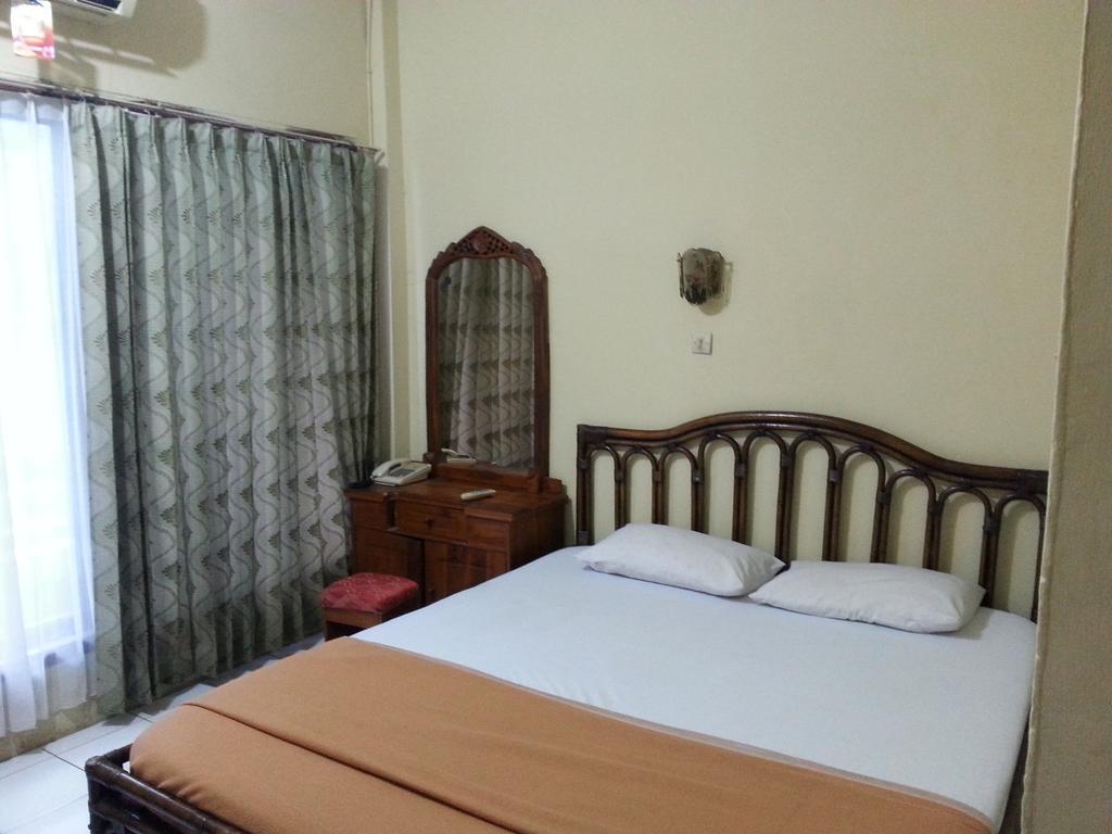 Le Paradis Hotel Palembang Bagian luar foto
